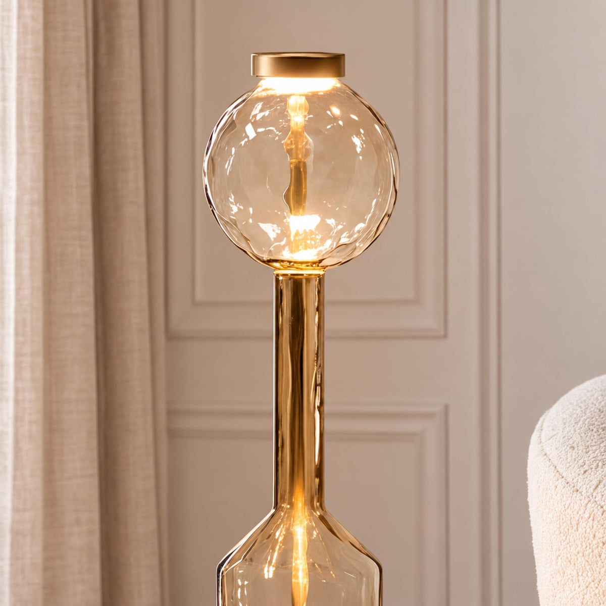 Modern Floor Lamp Adjustable Height Metal Base LED Lighting for Living Room