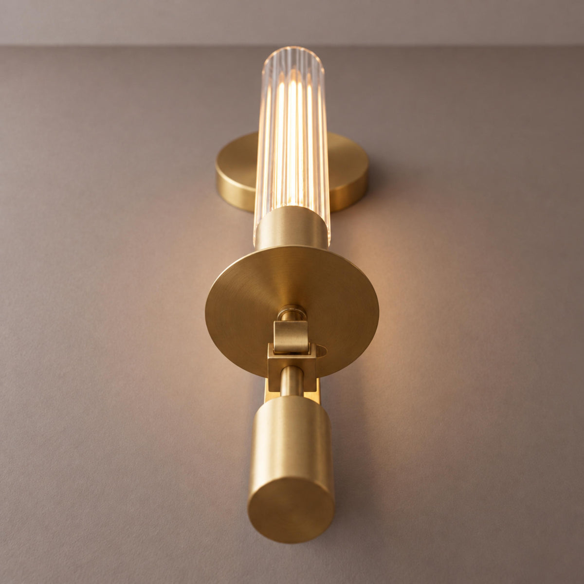Classic Wall Light Wall Mounted Metal Frame Ambient Lighting Fixture for Indoor Use