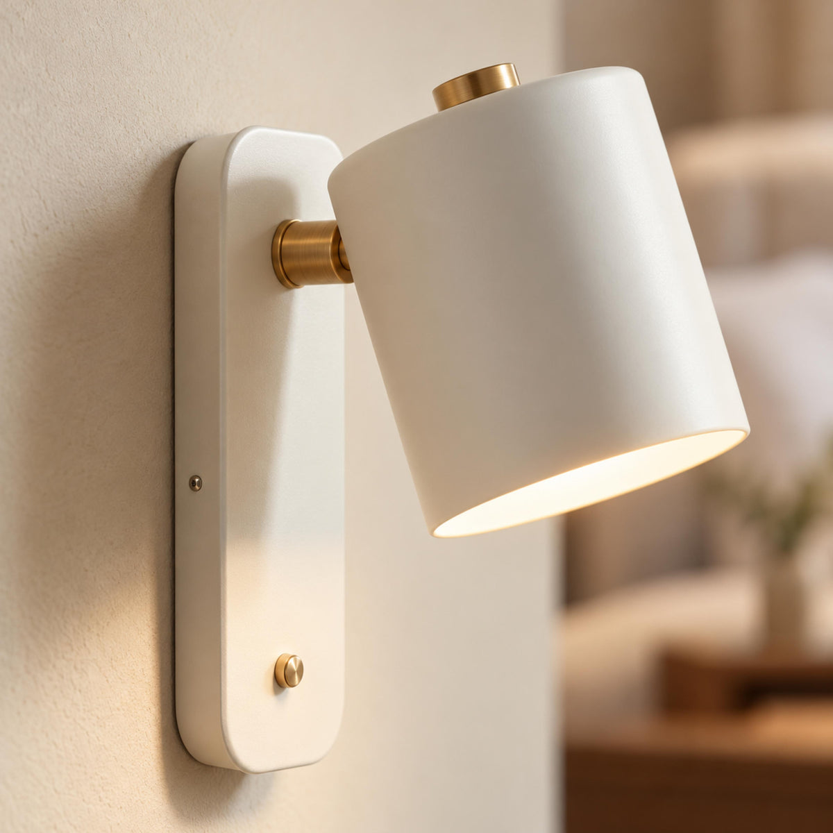 Modern Wall Light Wall Mounted Metal Rotatable Sconce Light for Adjustable Directional Illumination