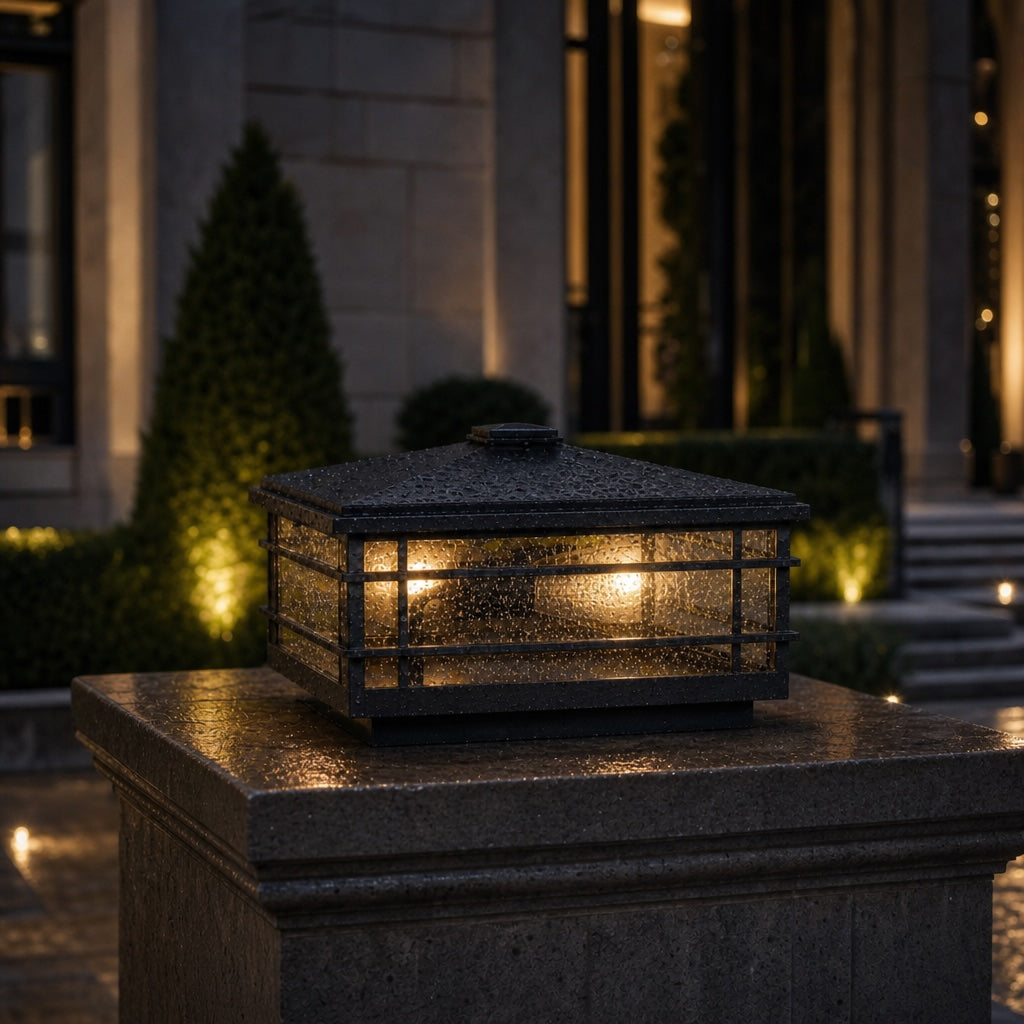 Modern Outdoor Wall Light IP54 Rated Aluminum Alloy with Transparent Glass Shade E27 Bulb Base