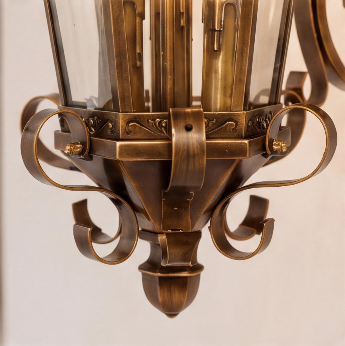 Large Traditional IP65 Outdoor Wall Light with Clear Glass & Brushed Antique Bronze Finish