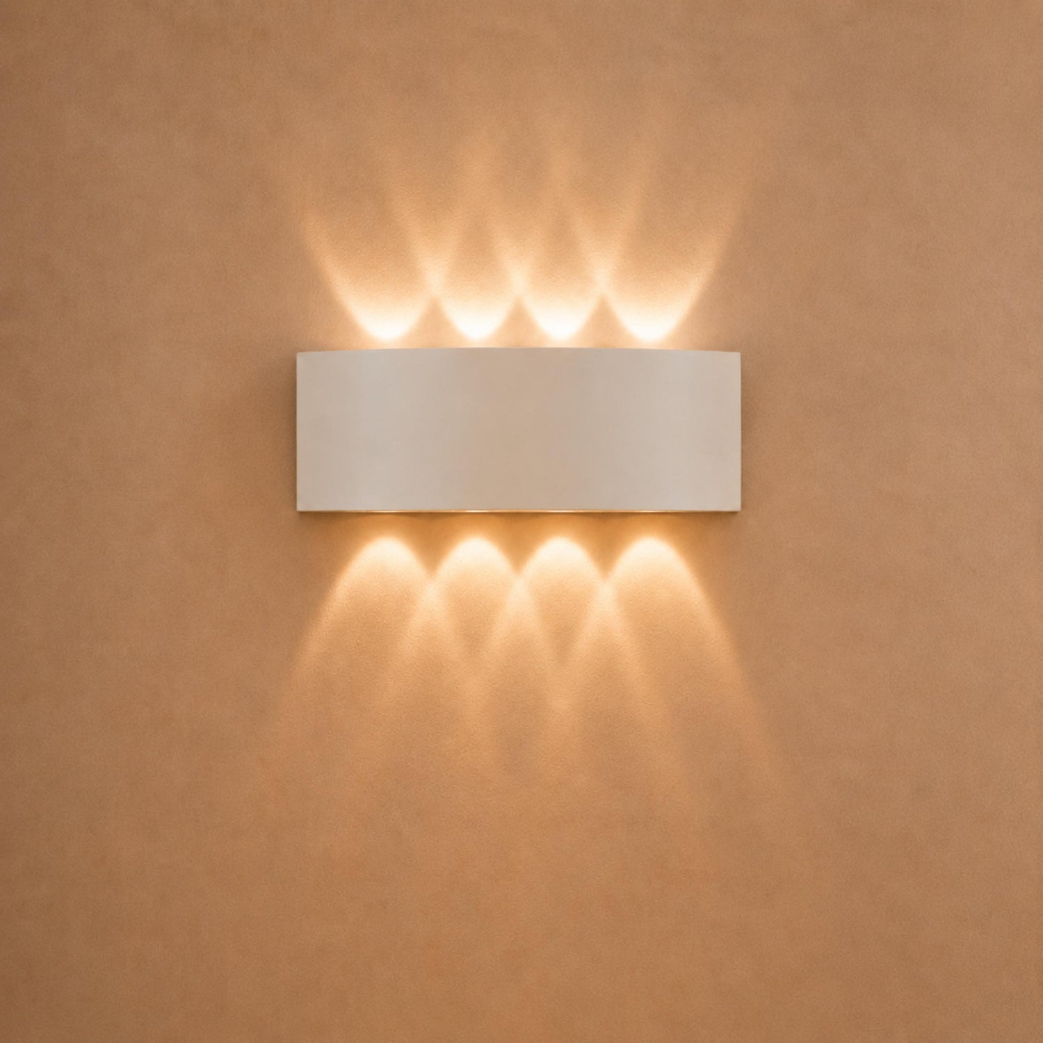 Modern Waterproof Outdoor Wall Light Aluminum Up-and-Down LED Sconce for Indoor and Outdoor Use