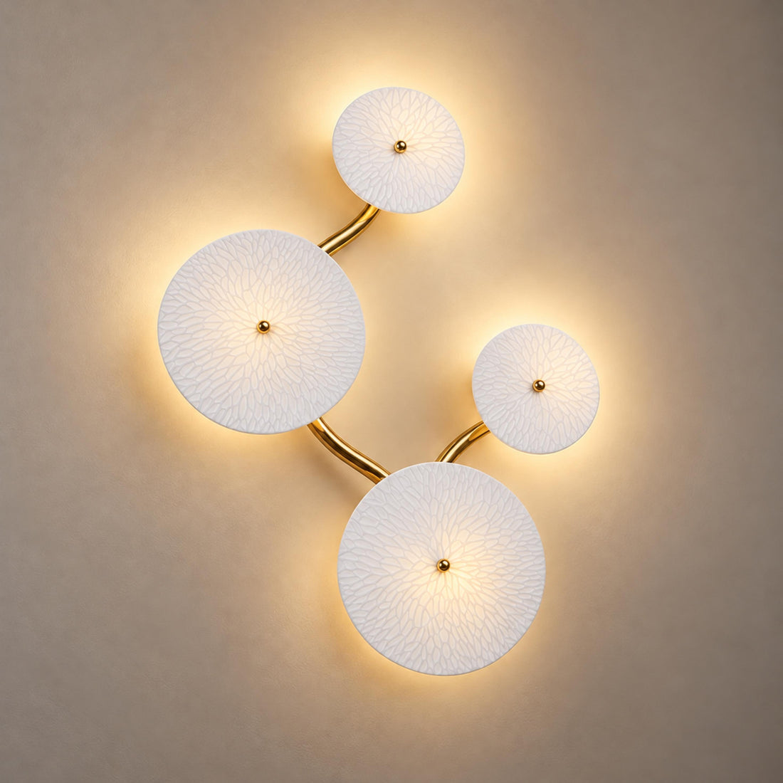 Modern Wall Light Wall Mounted Metal Frame LED Sconce for Ambient Illumination