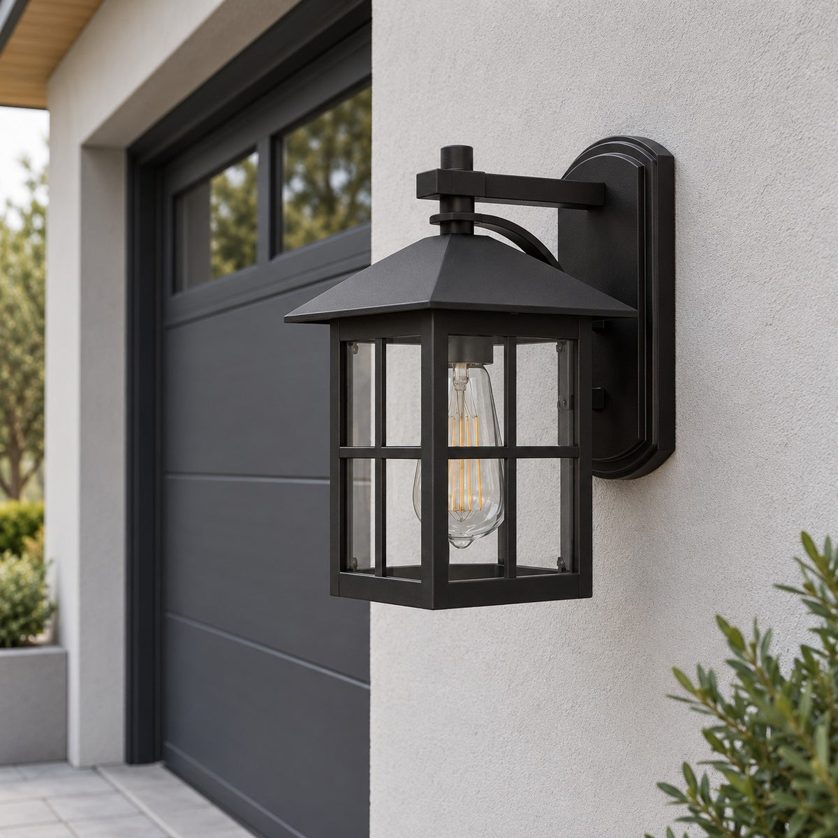 Classic Black Outdoor Wall Lantern IP65 Rated Aluminum Sconce with Glass Shade E26/E27 Socket