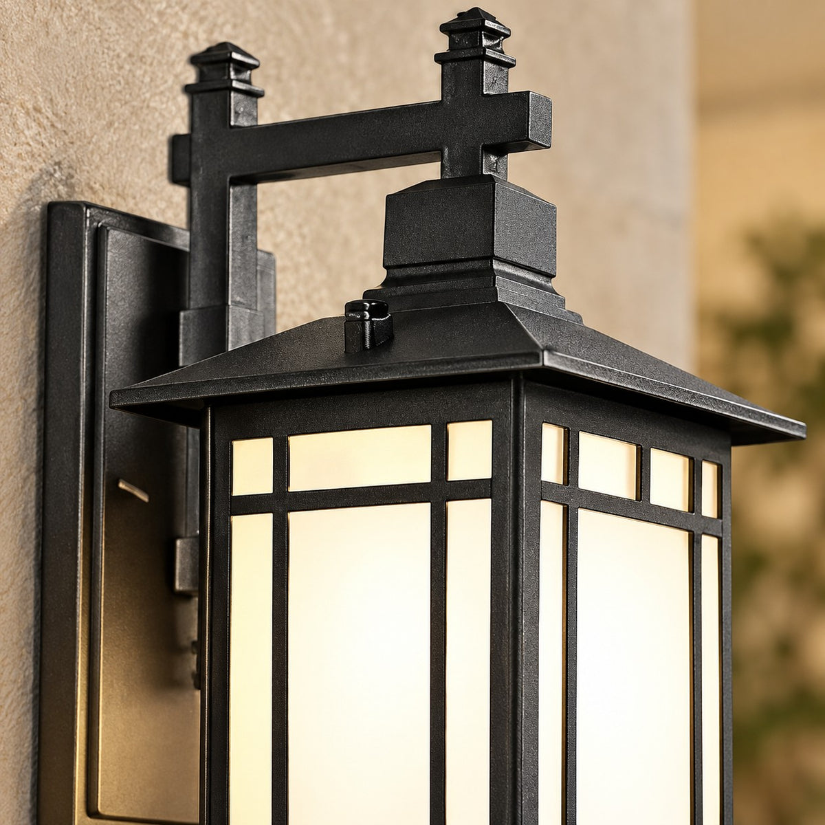 Modern Outdoor Wall Lantern Wall Mounted Die-Cast Aluminum Glass LED Light with Solar and Hardwired Options