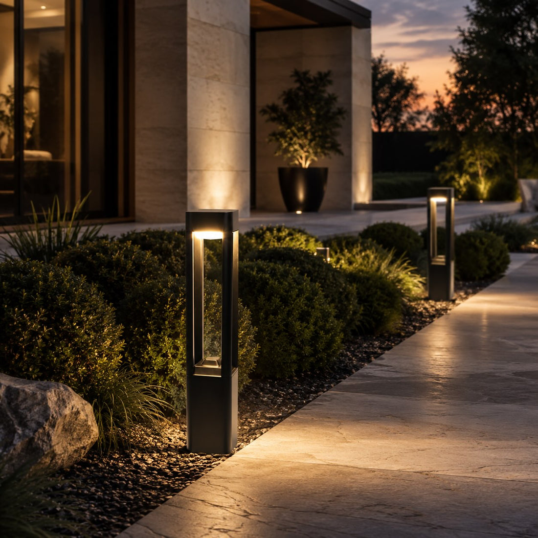 Modern Bollard Landscape Light Adjustable Height Die-Cast Aluminum LED Outdoor Lighting IP55