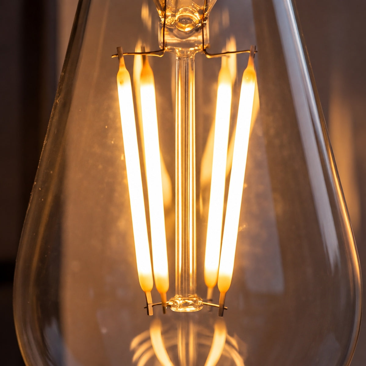 Modern IP65 Outdoor Wall Light with Clear Glass &amp; Sandblasted Black Aluminium Frame