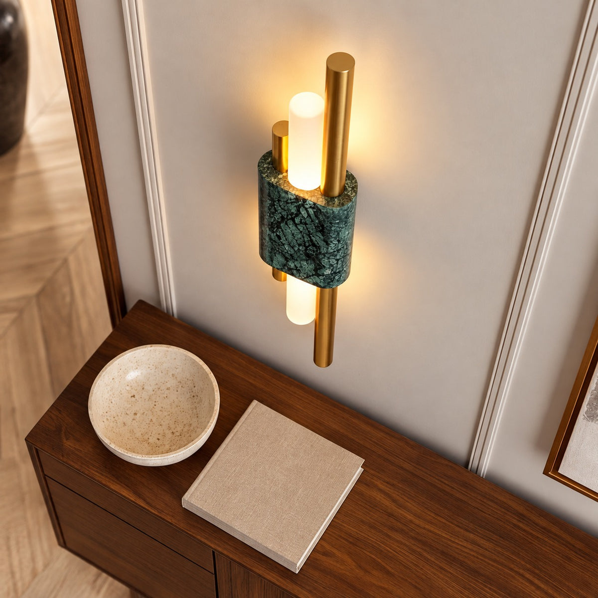 Modern Wall Light Wall Mounted Metal Adjustable LED Fixture for Indoor Lighting