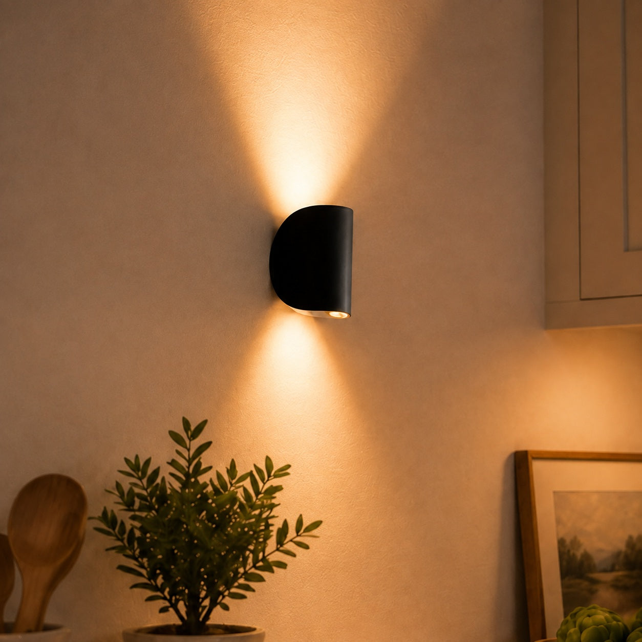 Modern Wall Light Sconce Adjustable Aluminum LED Dimmable Fixture for Bathroom 5W 700 Lumens