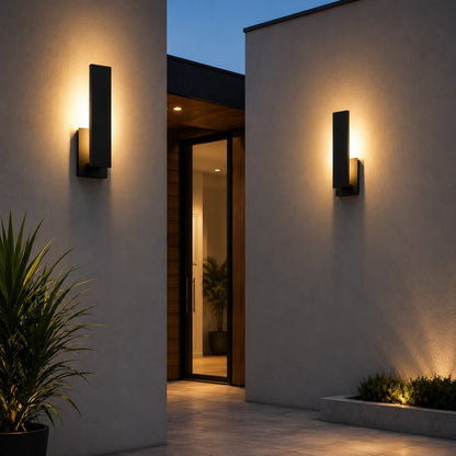 Modern Outdoor Wall Light Weatherproof Aluminum LED Fixture Wall Mounted for Stylish Illumination