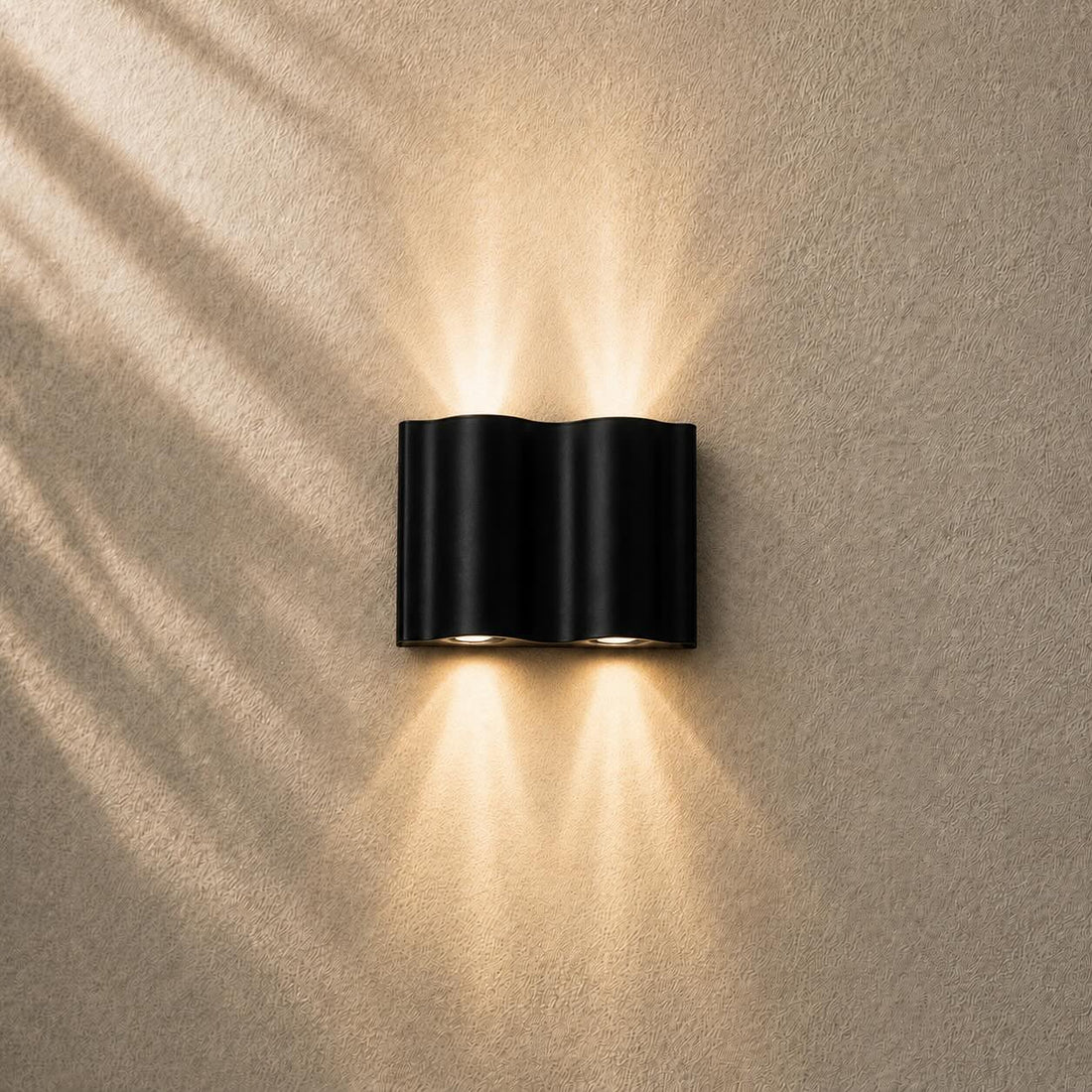 Modern Outdoor Wall Light Up Down Wall Mounted Die-Cast Aluminum LED Clear Glass IP65 Rated