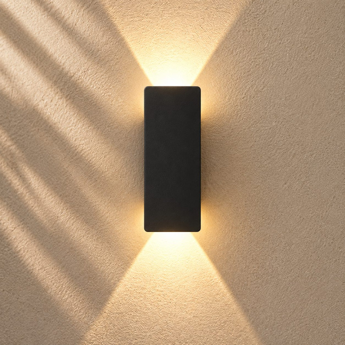 Modern Outdoor Wall Light Wall Mounted Aluminum 18W LED IP65 Weather Resistant for Gardens