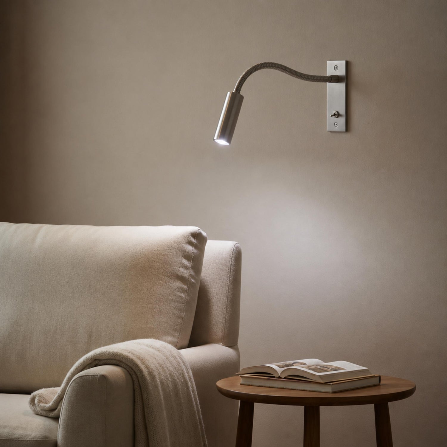 Industrial Wall Light Adjustable Gooseneck Aluminum Integrated LED 3000K Task Illumination