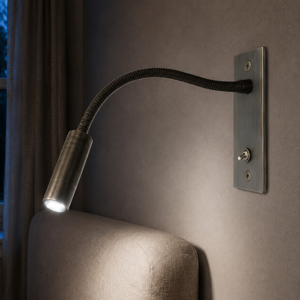Industrial Wall Light Adjustable Gooseneck Aluminum Integrated LED 3000K Task Illumination