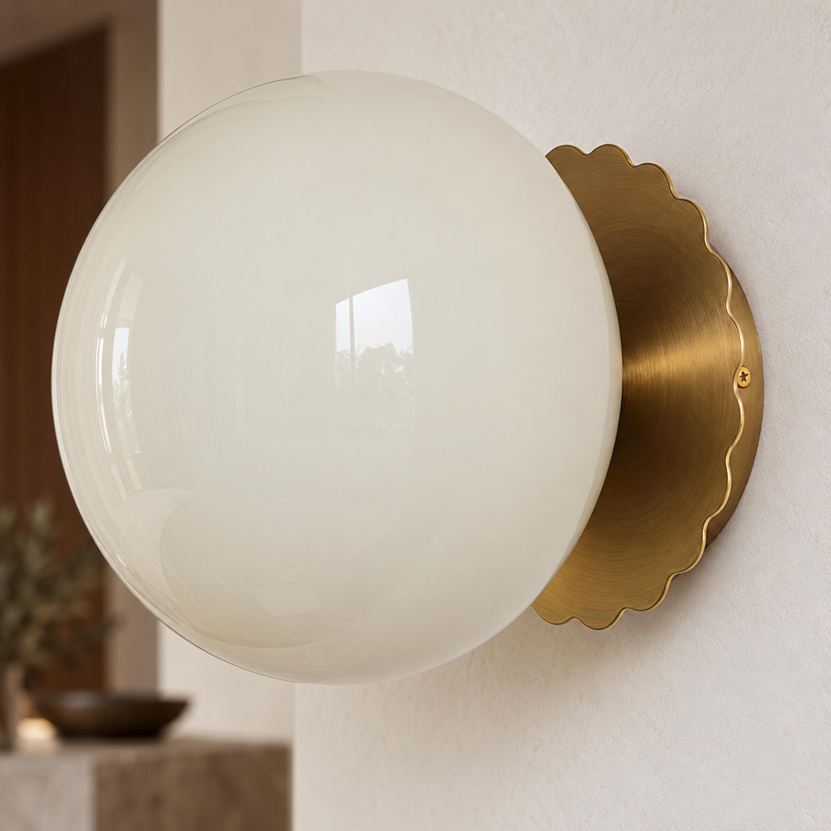 Modern Wall Light Wall Mounted Metal Sconce LED Fixture for Indoor Use