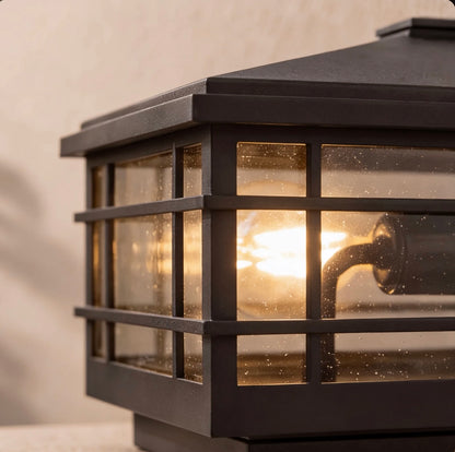 Modern Outdoor Wall Light IP54 Rated Aluminum Alloy with Transparent Glass Shade E27 Bulb Base