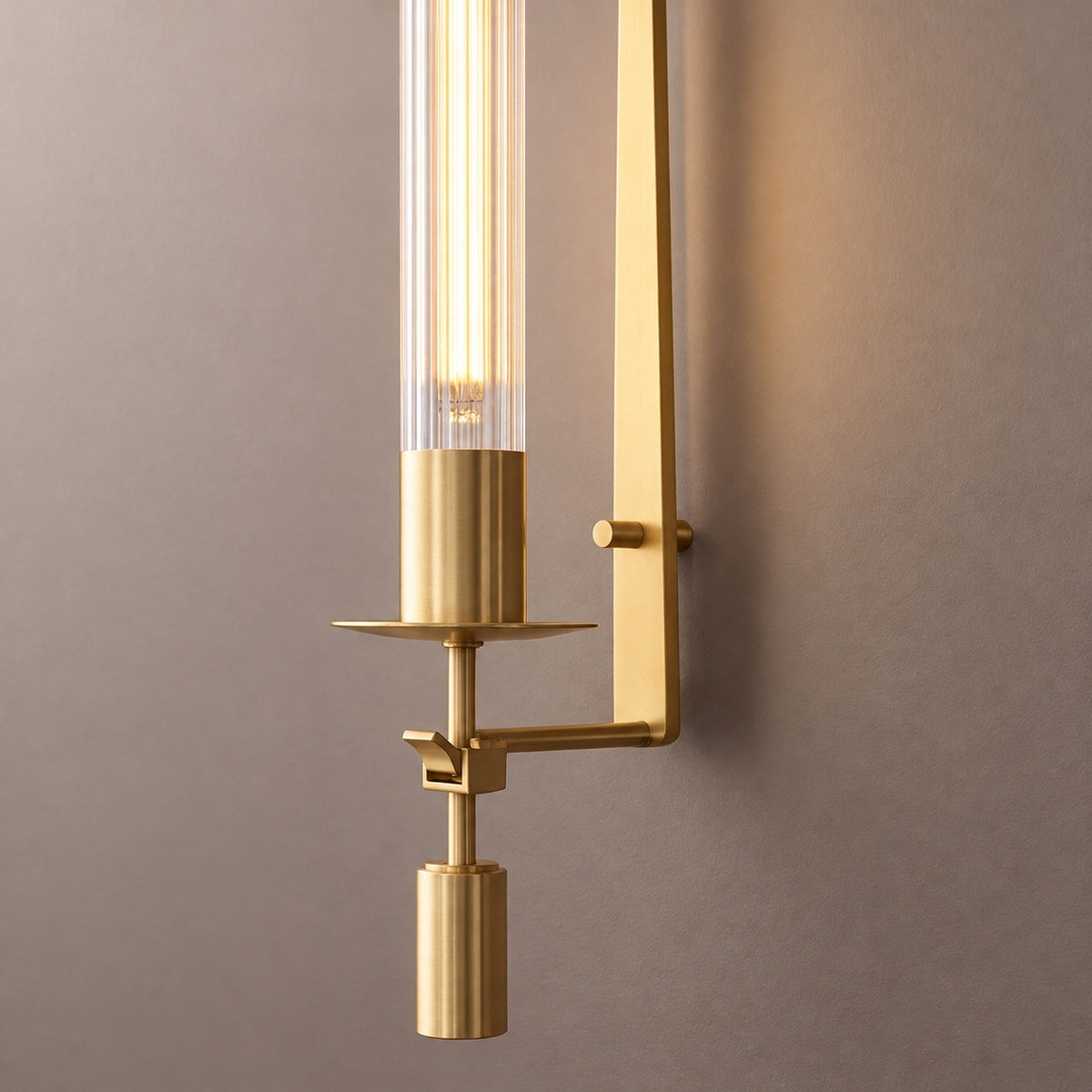 Classic Wall Light Wall Mounted Metal Frame Ambient Lighting Fixture for Indoor Use