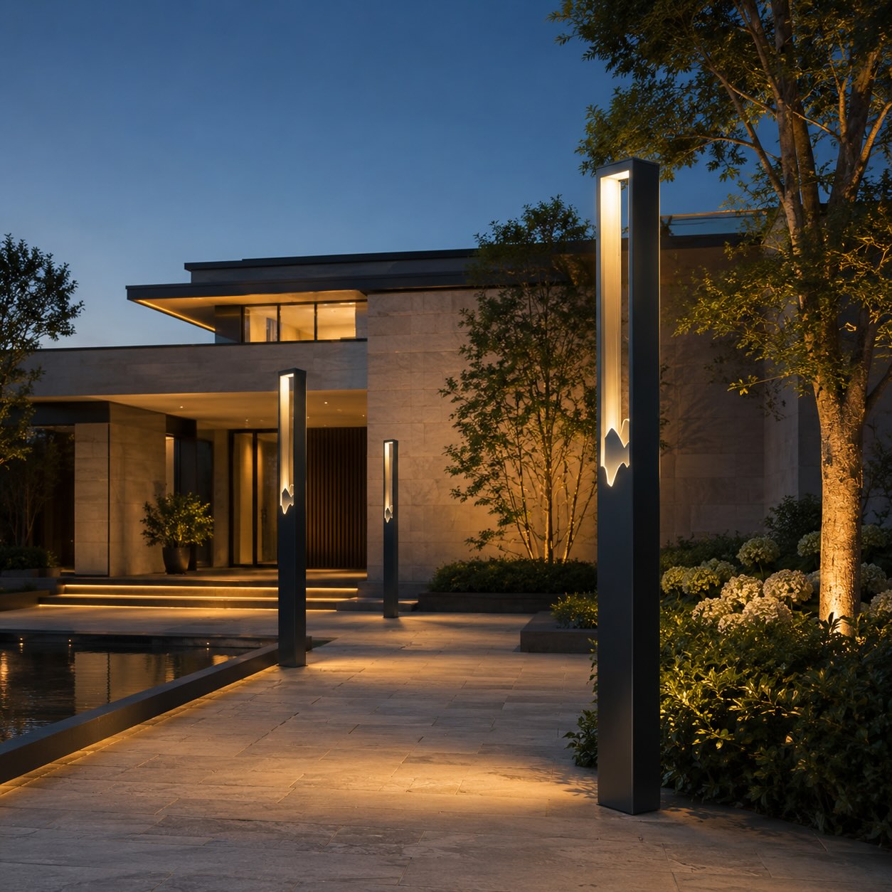 Modern Outdoor Bollard Light Stainless Steel Solar LED Ambient Landscape Lighting IP65 Rating
