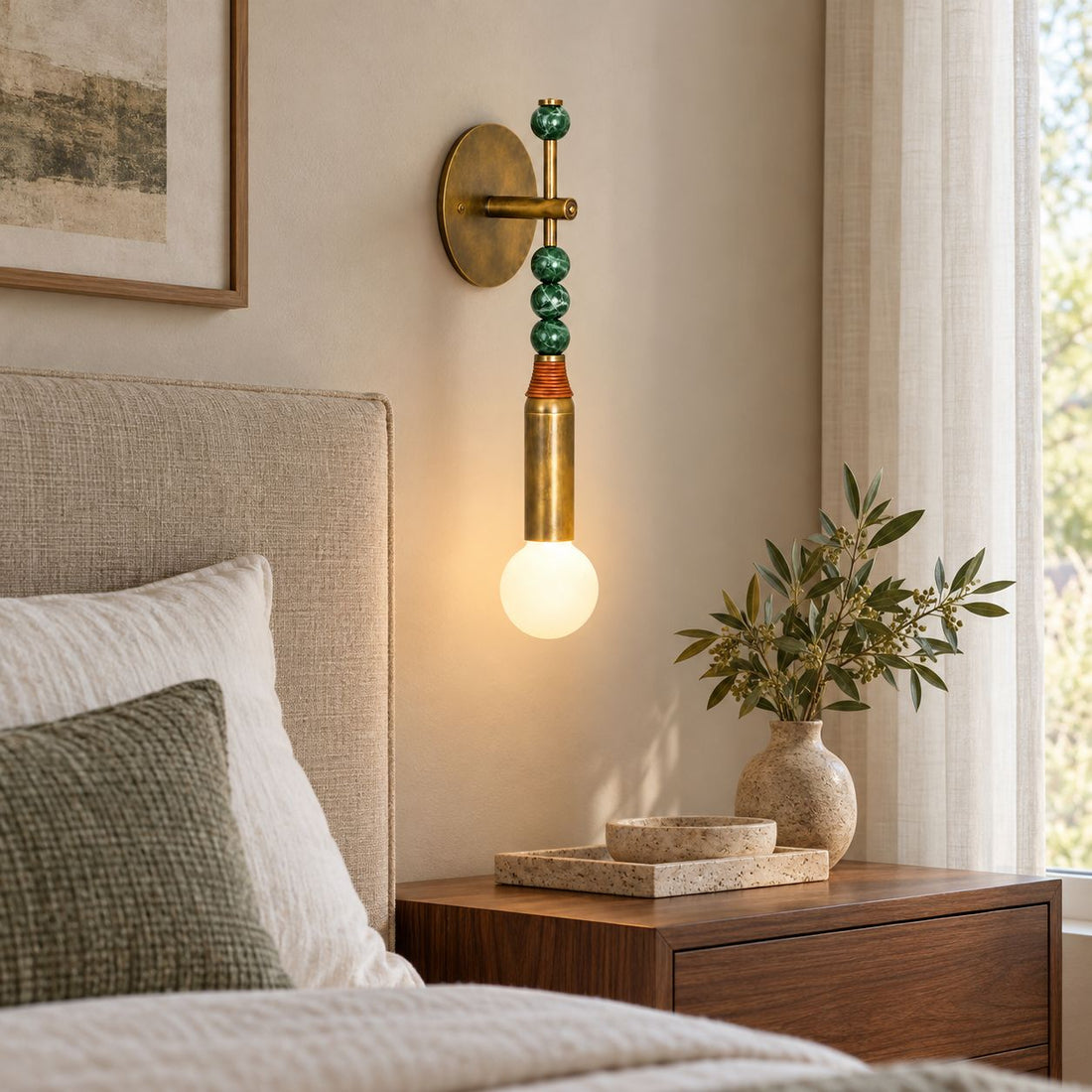 Modern Wall Lamp Wall Mounted Metal Frame Adjustable LED Lighting Fixture