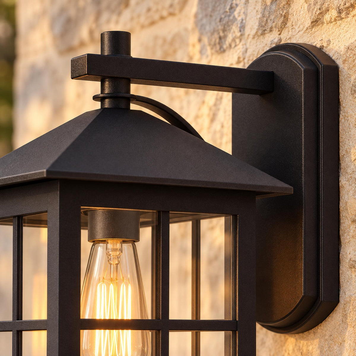 Classic Black Outdoor Wall Lantern IP65 Rated Aluminum Sconce with Glass Shade E26/E27 Socket