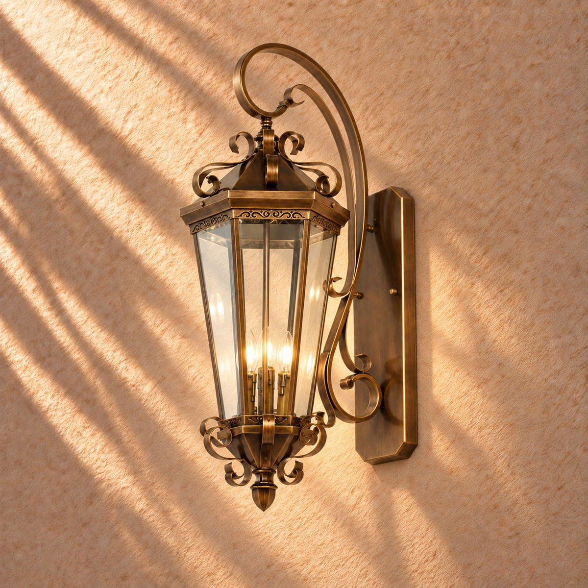 Large Traditional IP65 Outdoor Wall Light with Clear Glass &amp; Brushed Antique Bronze Finish