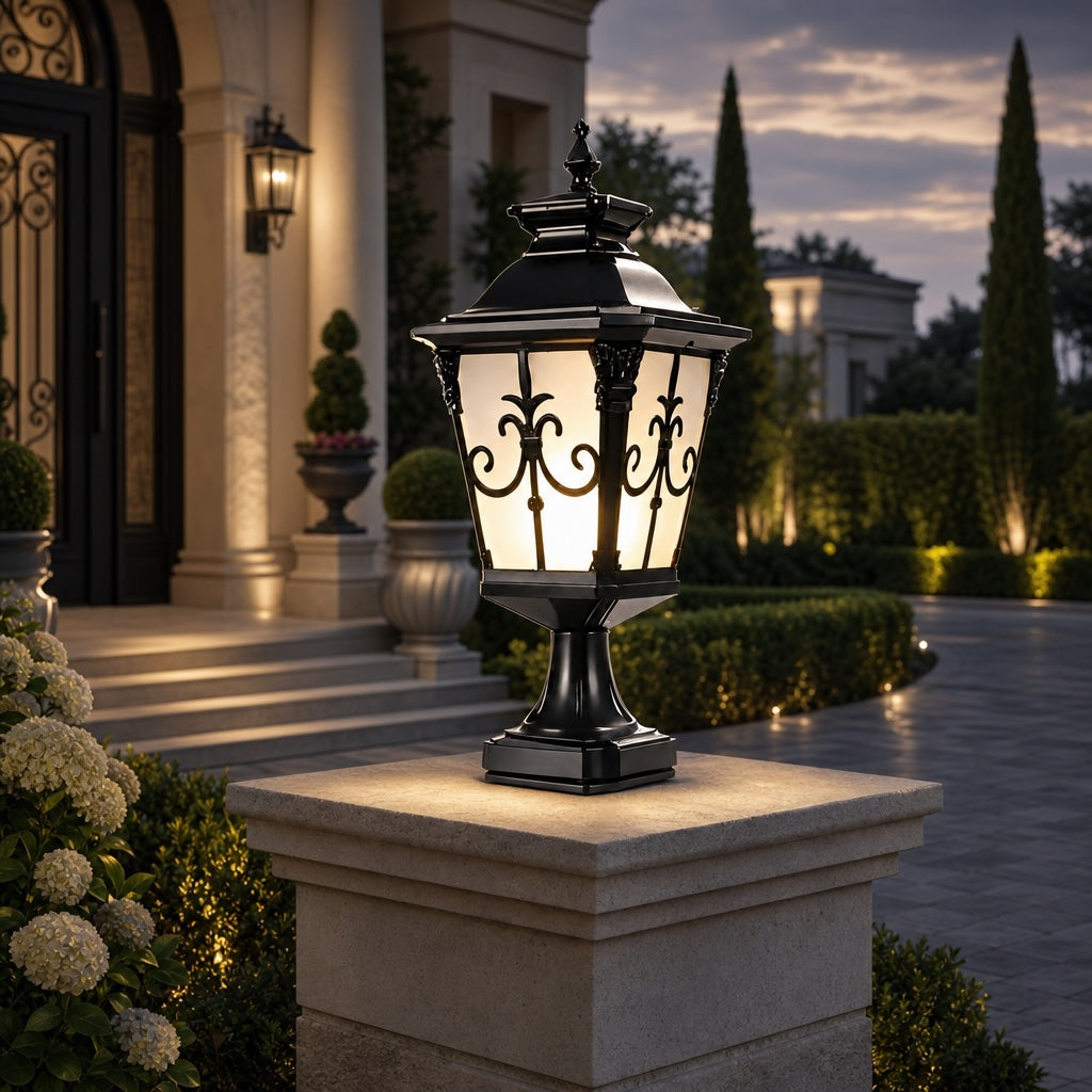 Solar Outdoor Fence Post Light Modern Victorian Design Die-Cast Aluminum Warm White LED