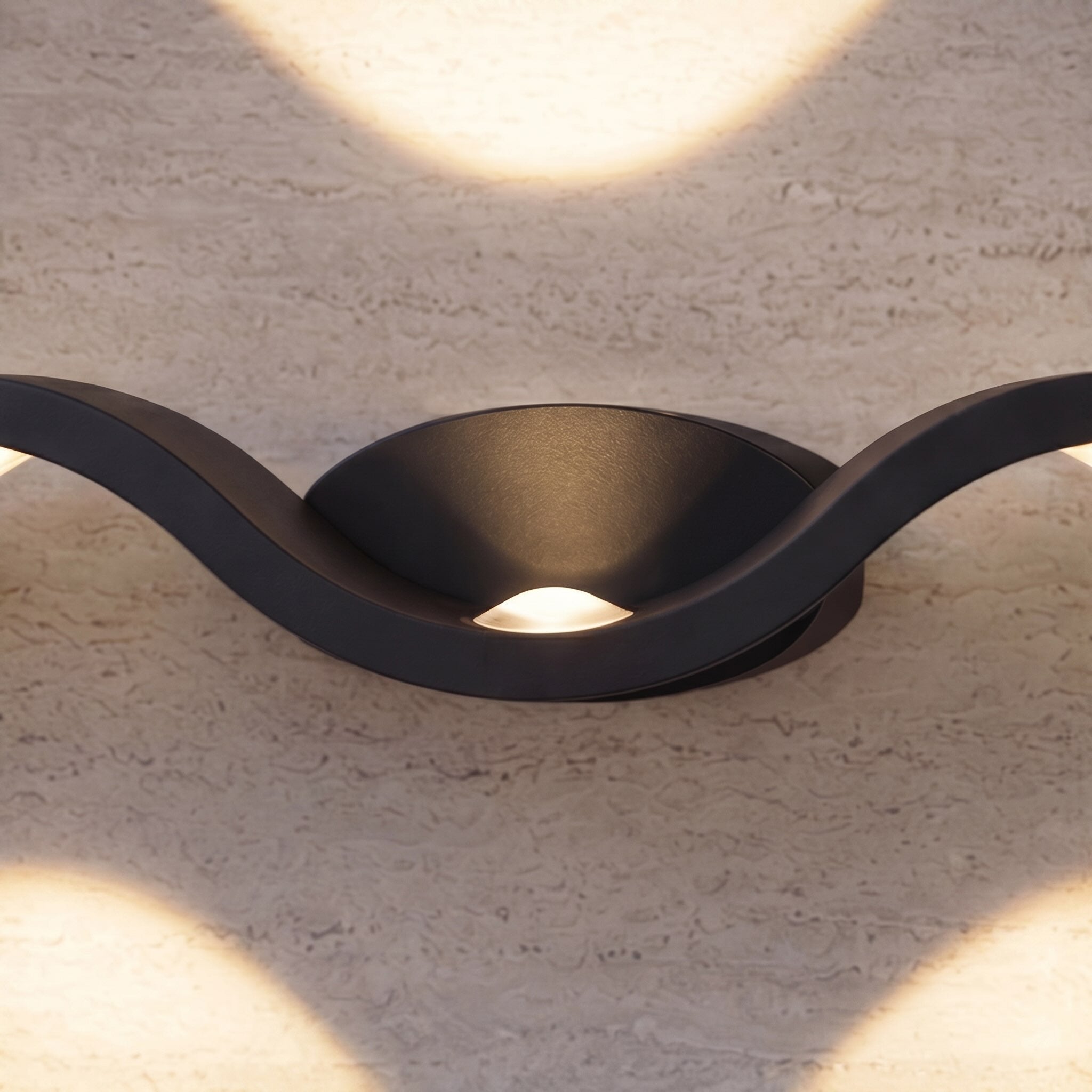Modern Waterproof Outdoor Wall Light Fixture Alloy LED Adjustable for Enhanced Illumination