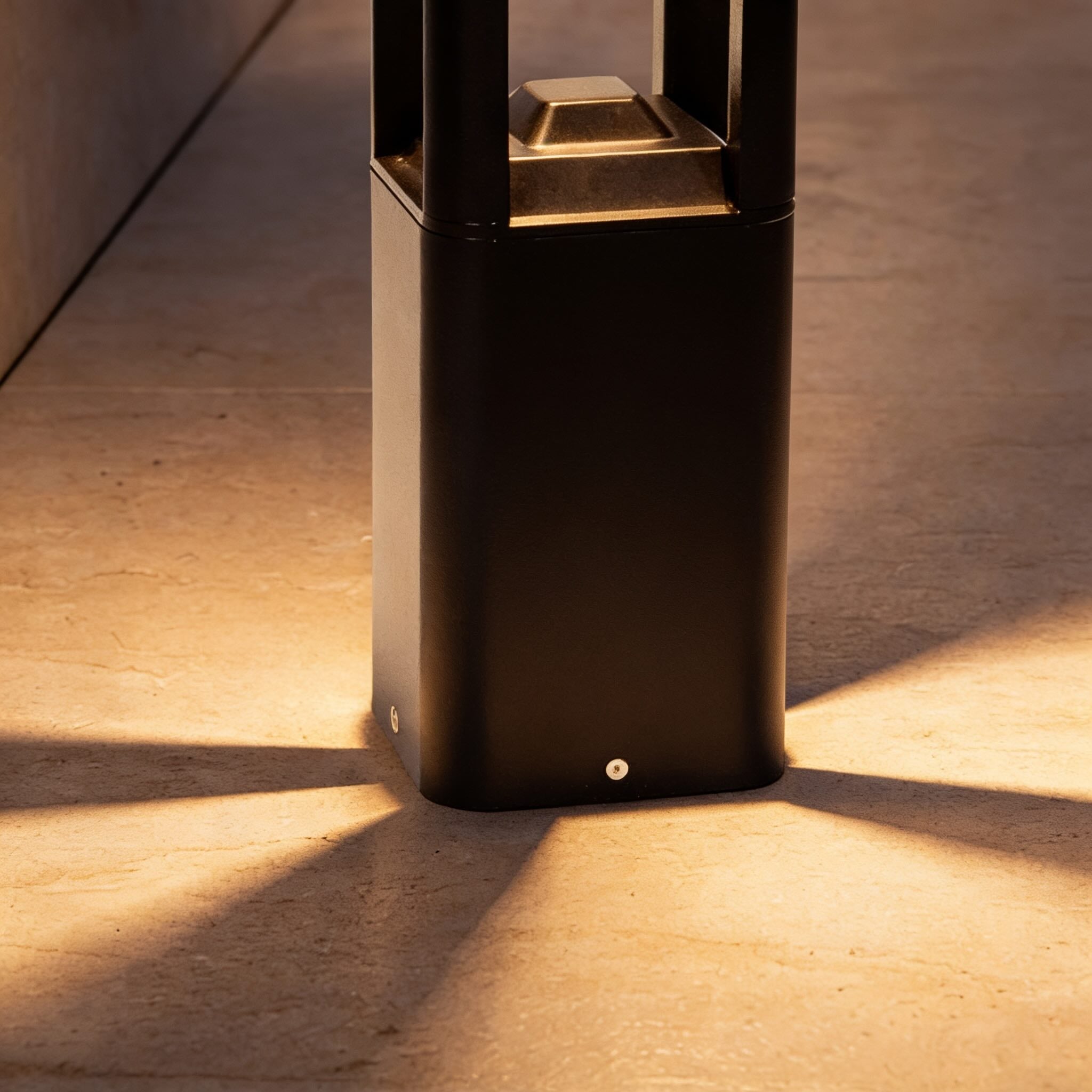 Modern Bollard Landscape Light Adjustable Height Die-Cast Aluminum LED Outdoor Lighting IP55