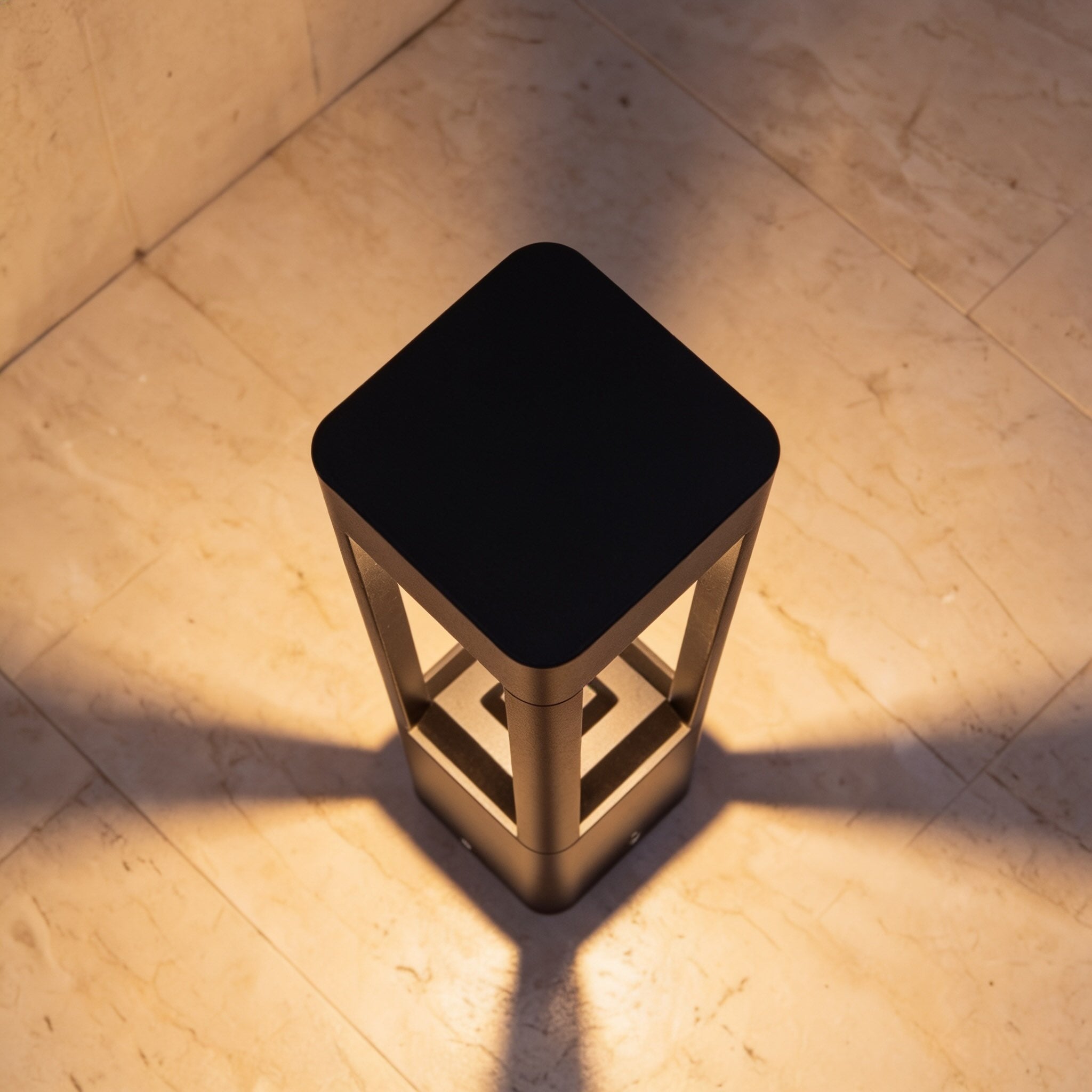 Modern Bollard Landscape Light Adjustable Height Die-Cast Aluminum LED Outdoor Lighting IP55