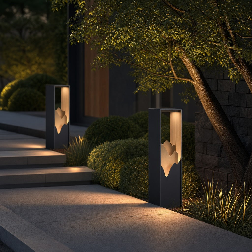 Modern Outdoor Bollard Light Stainless Steel Solar LED Ambient Landscape Lighting IP65 Rating
