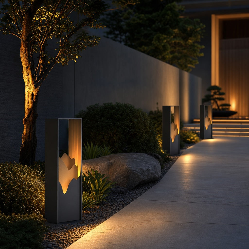 Modern Outdoor Bollard Light Stainless Steel Solar LED Ambient Landscape Lighting IP65 Rating