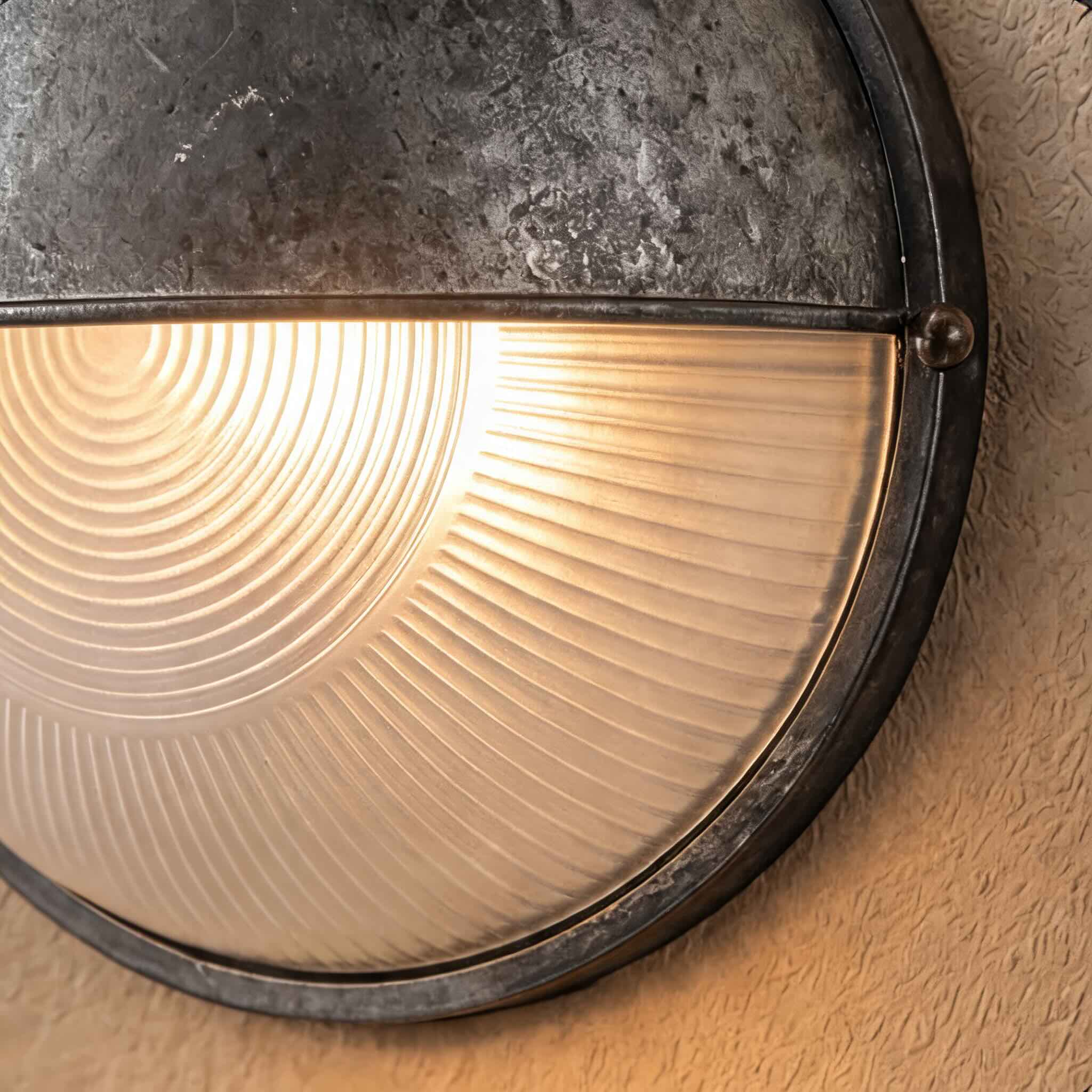 Industrial Outdoor Wall Lamp Weatherproof Metal Glass Shade LED Lighting Fixture