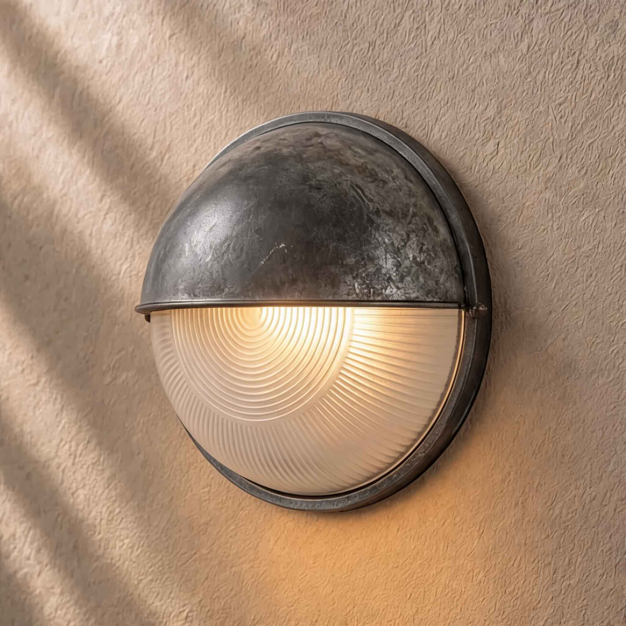 Industrial Outdoor Wall Lamp Weatherproof Metal Glass Shade LED Lighting Fixture