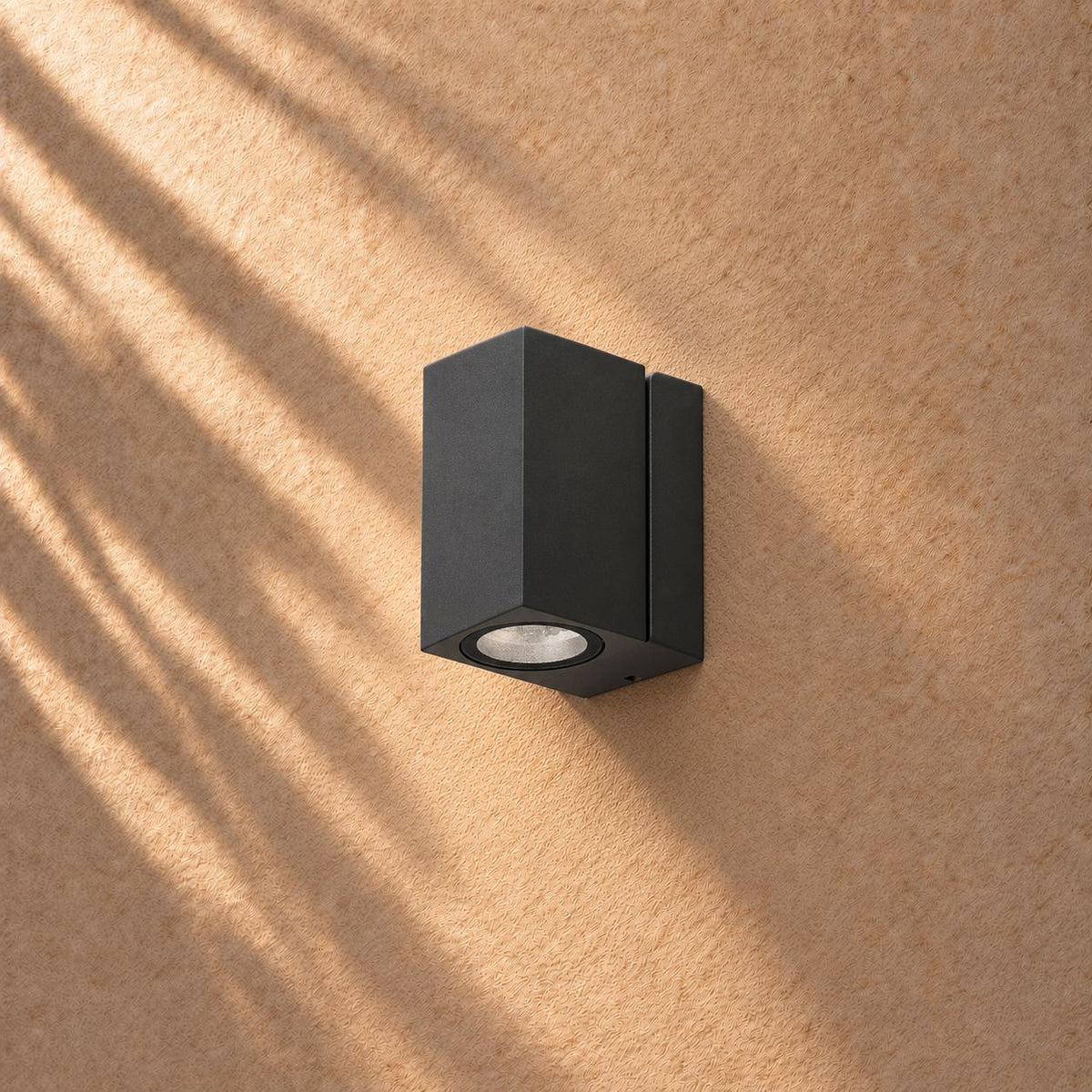 Modern Outdoor Wall Light Waterproof Aluminum Adjustable Motion Sensor LED Fixture